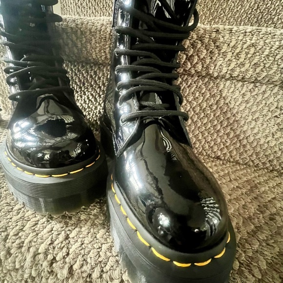 DR. MARTENS JADON BOOT PATENT LEATHER PLATFORMS - Picture 3 of 11